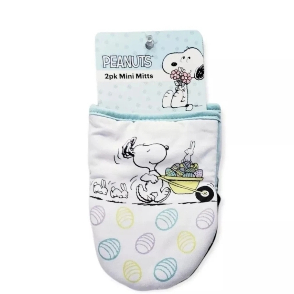 Peanuts Snoopy Easter Eggs  & Bunny Kitchen Oversized Oven Mini Mitts - New 2 pk